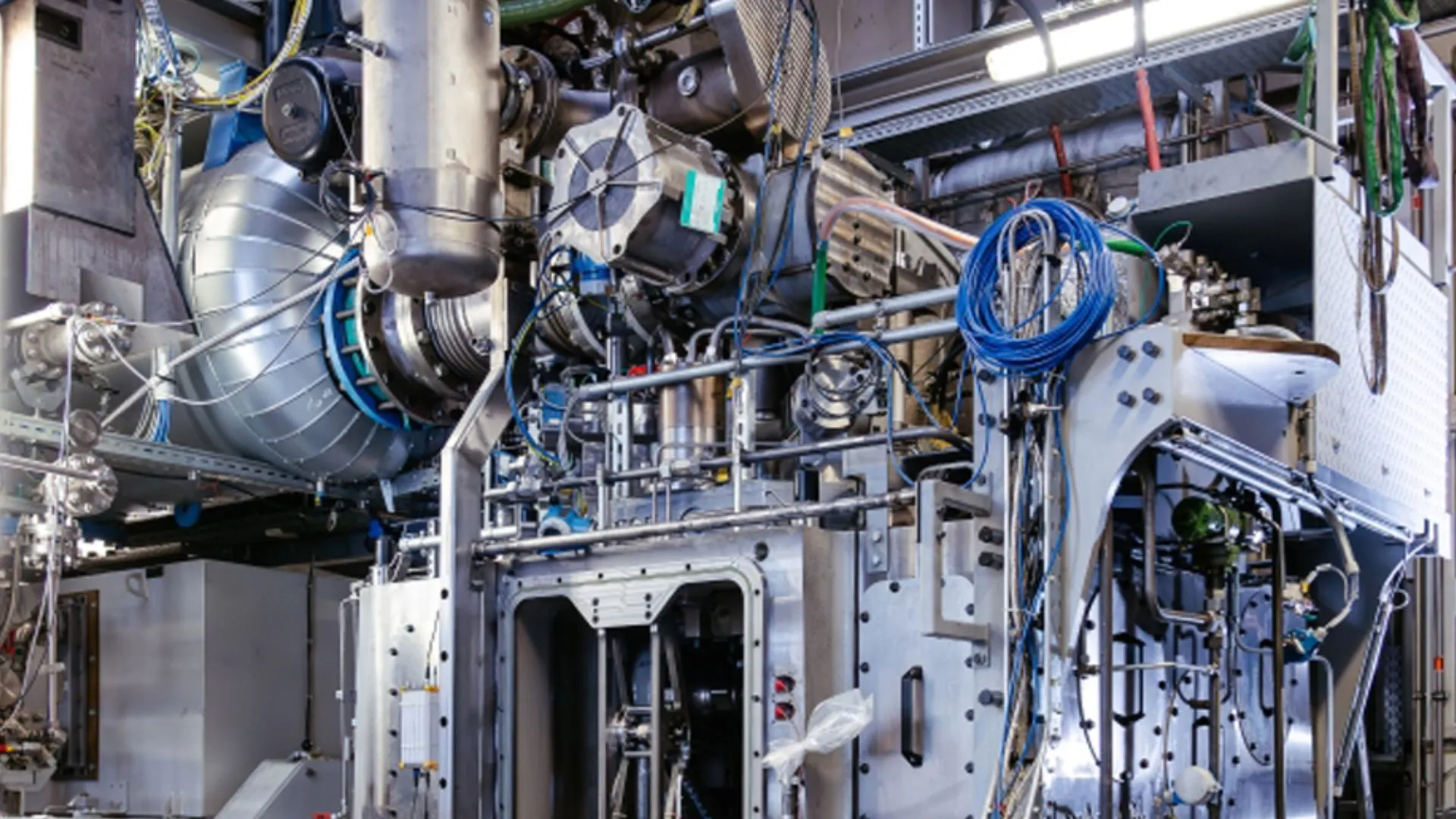 Denizcilikte Yeşil Devrim: Artırılmış Güç Yoğunluklu İlk %100 Hidrojenli Motor Test Edildi